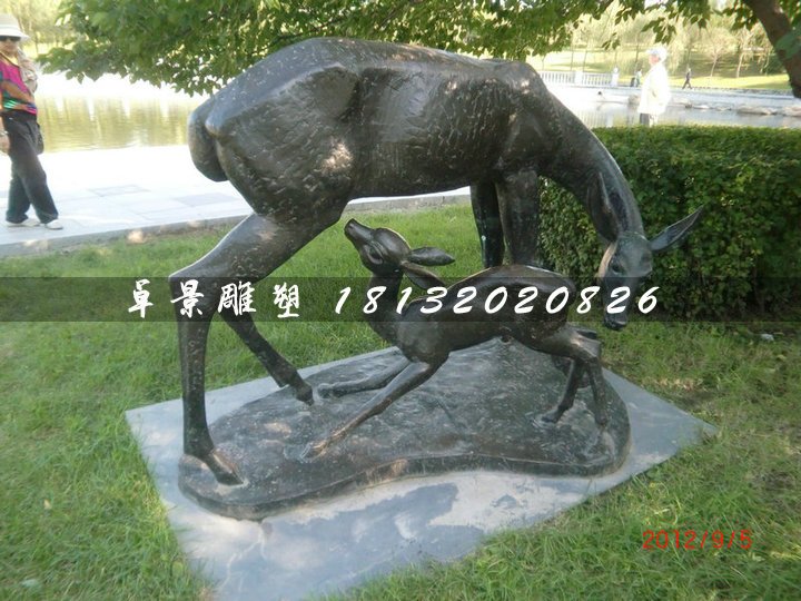 母子鹿銅雕，公園動(dòng)物銅雕